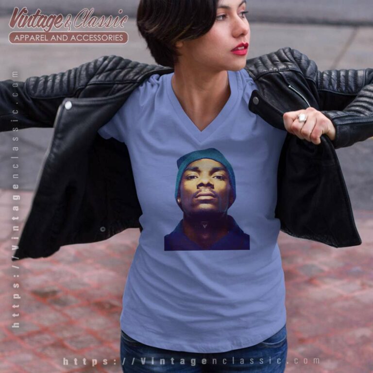 Snoop Dogg Beanie Profile Hip Hop V Neck TShirt Snoop Dogg Beanie Profile Hip Hop V Neck TShirt