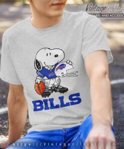Snoopy A Strong And Proud Buffalo Bills Shirt