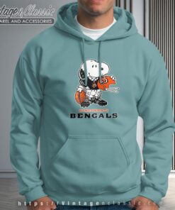 Snoopy A Strong And Proud Cincinnati Bengals Shirt Hoodie