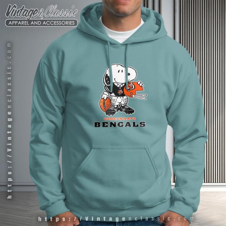 Snoopy A Strong And Proud Cincinnati Bengals Shirt Hoodie Snoopy A Strong And Proud Cincinnati Bengals Shirt Hoodie