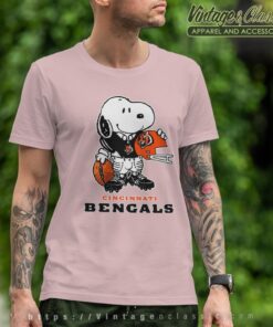 Snoopy A Strong And Proud Cincinnati Bengals Shirt T shirt