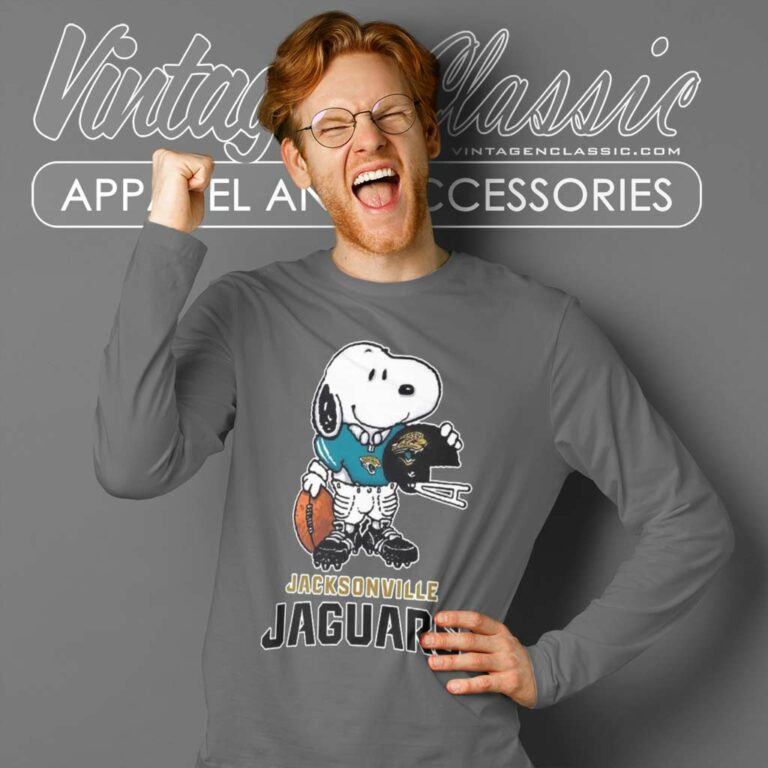 Snoopy A Strong And Proud Jacksonville Jaguars Player Long Sleeve Tee Snoopy A Strong And Proud Jacksonville Jaguars Player Long Sleeve Tee