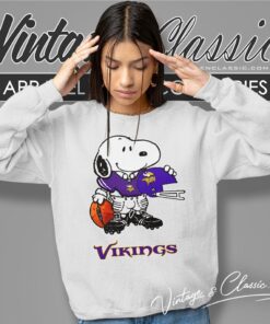 Snoopy A Strong And Proud Minnesota Vikings Shirt Sweatshirt