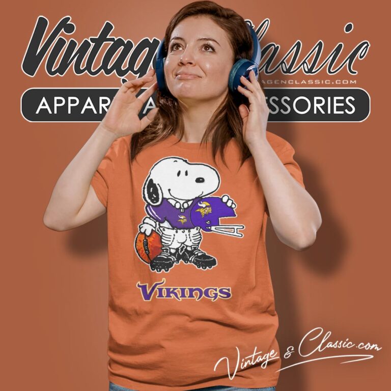 Snoopy A Strong And Proud Minnesota Vikings Shirt Women T shirt Snoopy A Strong And Proud Minnesota Vikings Shirt Women T shirt