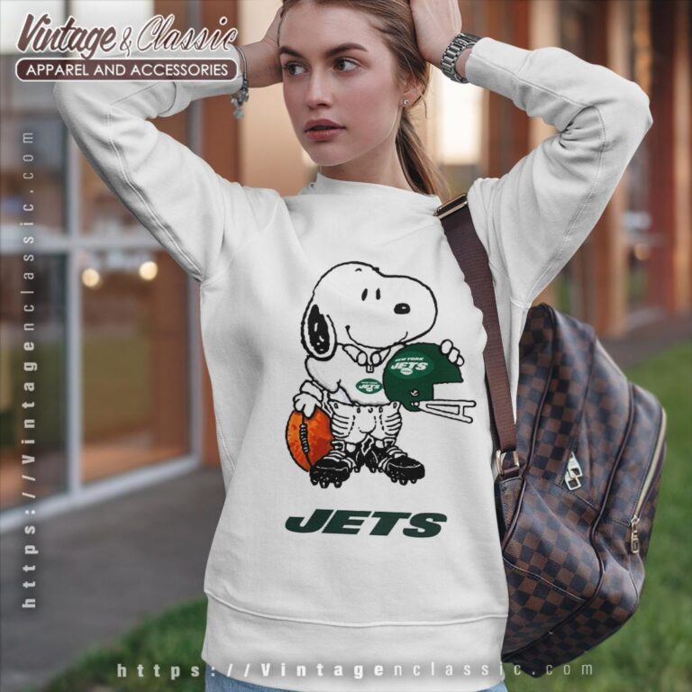 Snoopy A Strong And Proud New York Jets Shirt Sweatshirt Snoopy A Strong And Proud New York Jets Shirt Sweatshirt