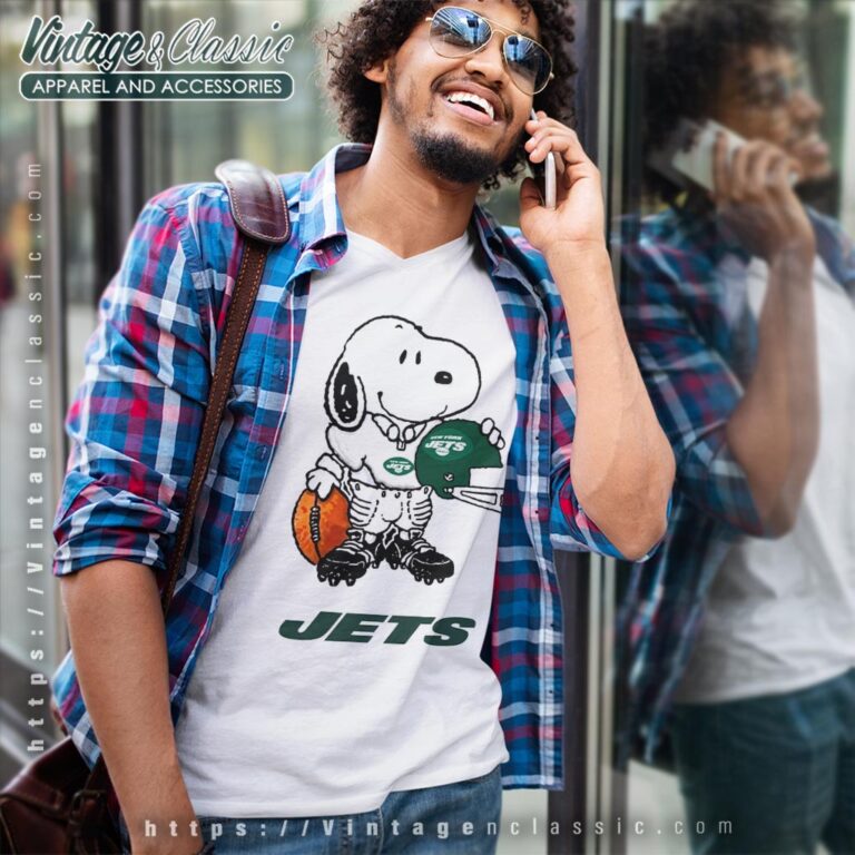 Snoopy A Strong And Proud New York Jets Shirt V Neck TShirt Snoopy A Strong And Proud New York Jets Shirt V Neck TShirt