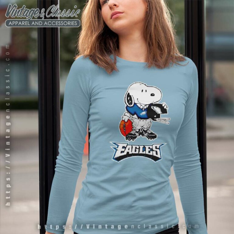 Snoopy A Strong And Proud Philadelphia Eagles Long Sleeve Tee Snoopy A Strong And Proud Philadelphia Eagles Long Sleeve Tee