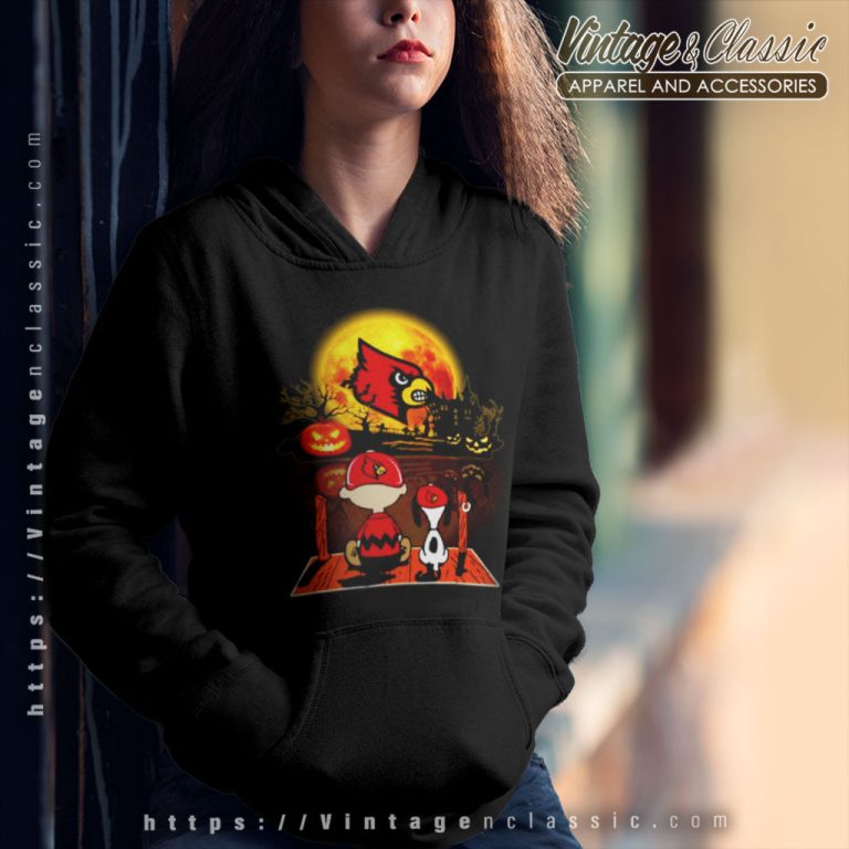 Snoopy And Charlie Brown Pumpkin Louisville Cardinals Halloween Moon Hoodie Snoopy And Charlie Brown Pumpkin Louisville Cardinals Halloween Moon Hoodie