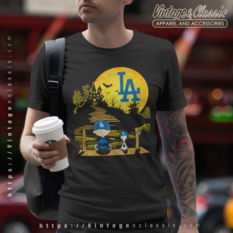 Snoopy And Charlie Brown Sit Under Moon Los Angeles Dodgers Halloween T Shirt Snoopy And Charlie Brown Sit Under Moon Los Angeles Dodgers Halloween T Shirt