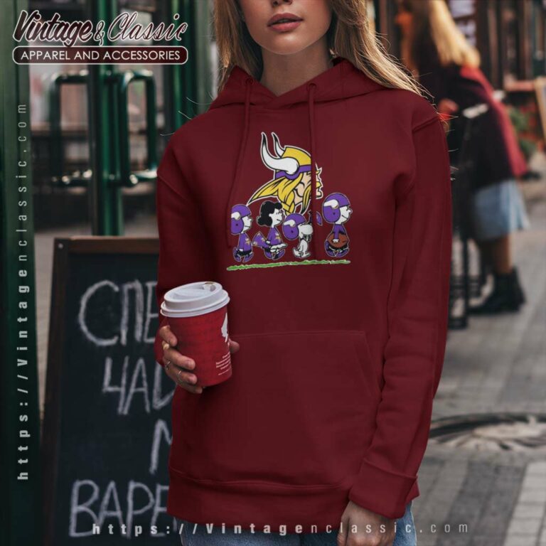 Snoopy And Friends Minnesota Vikings Hoodie Snoopy And Friends Minnesota Vikings Hoodie
