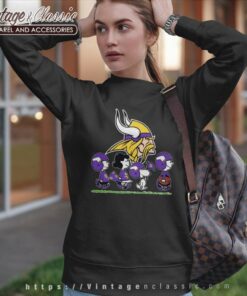 Snoopy And Friends Minnesota Vikings Sweatshirt