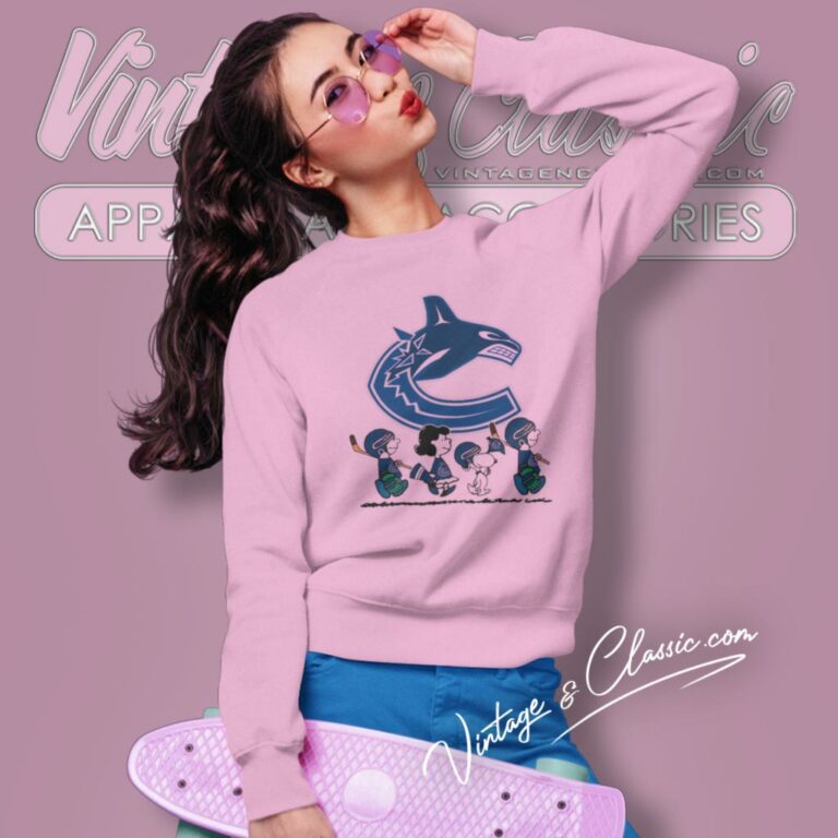 Snoopy And Friend Playing Vancouver Canucks Sweatshirt Snoopy And Friend Playing Vancouver Canucks Sweatshirt