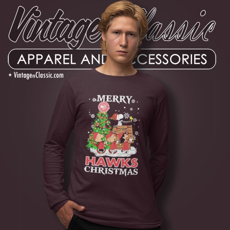 Snoopy And Friends Atlanta Hawks Merry Christmas Long Sleeve Tee Snoopy And Friends Atlanta Hawks Merry Christmas Long Sleeve Tee