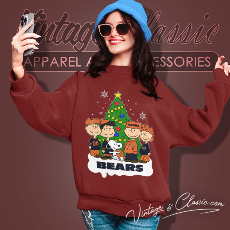 Snoopy And Friends Chicago Bears Christmas Sweatshirt Snoopy And Friends Chicago Bears Christmas Sweatshirt