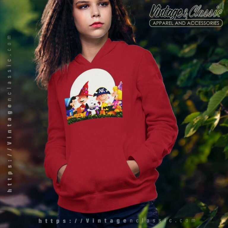 Snoopy And Friends Halloween Party Hoodie Snoopy And Friends Halloween Party Hoodie