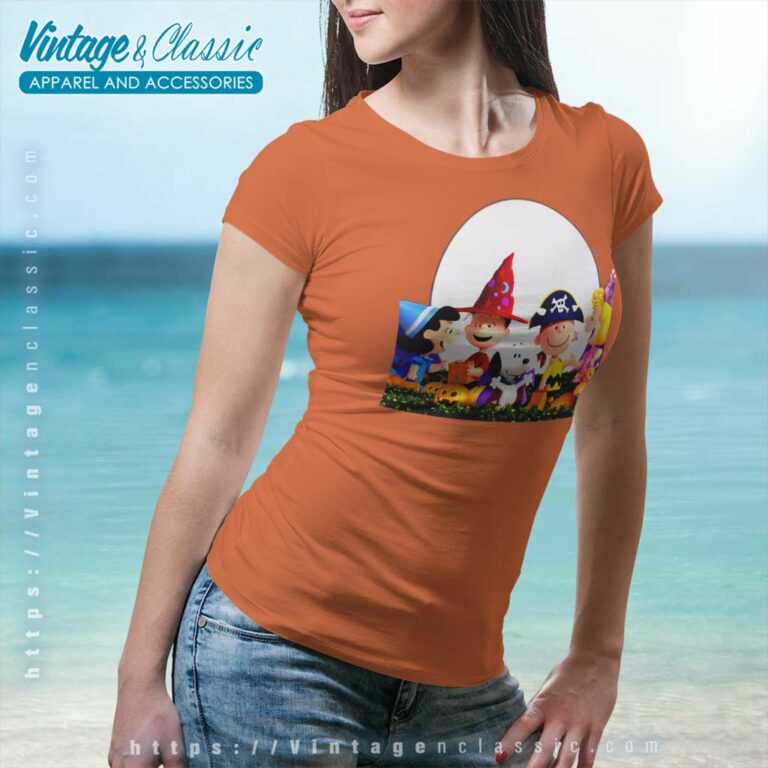 Snoopy And Friends Halloween Party Women TShirt Snoopy And Friends Halloween Party Women TShirt