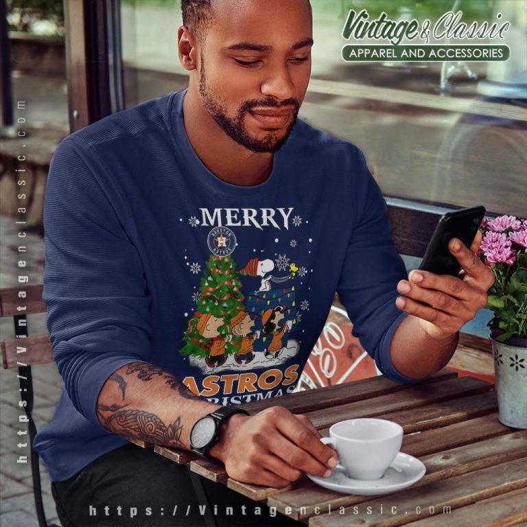 Snoopy And Friends Houston Astros Merry Christmas Sweatshirt Snoopy And Friends Houston Astros Merry Christmas Sweatshirt