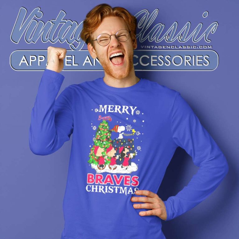 Snoopy And Friends Merry Atlanta Braves Christmas Long Sleeve Tee Snoopy And Friends Merry Atlanta Braves Christmas Long Sleeve Tee