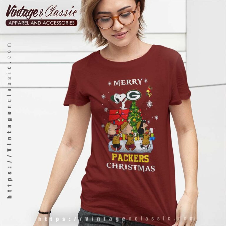 Snoopy And Friends Merry Christmas Green Bay Packers Women TShirt Snoopy And Friends Merry Christmas Green Bay Packers Women TShirt