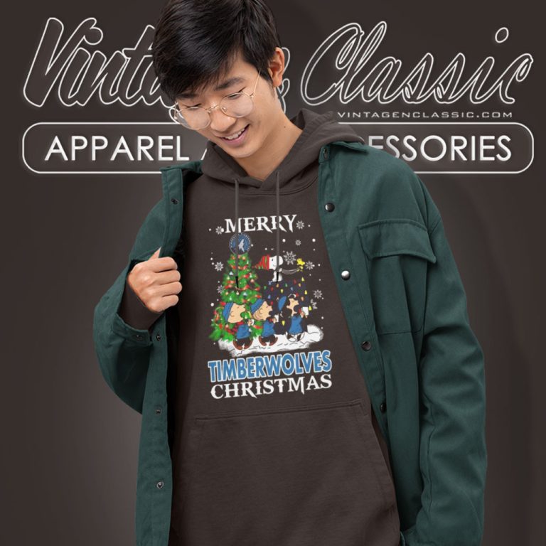 Snoopy And Friends Minnesota Timberwolves Merry Christmas Hoodie Snoopy And Friends Minnesota Timberwolves Merry Christmas Hoodie