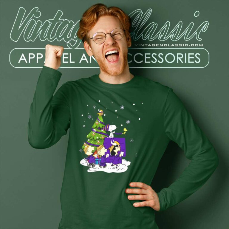 Snoopy And Friends Minnesota Vikings Christmas Long Sleeve Tee Snoopy And Friends Minnesota Vikings Christmas Long Sleeve Tee
