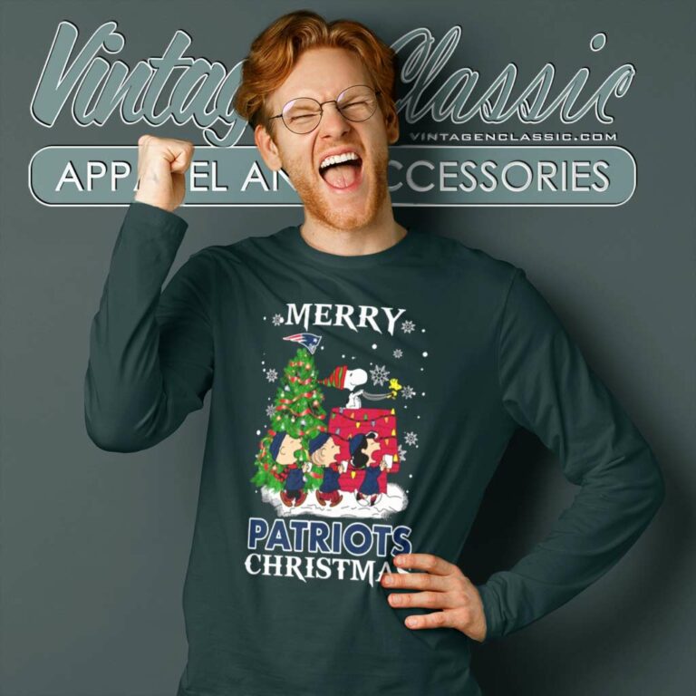 Snoopy And Friends New England Patriots Merry Christmas Long Sleeve Tee Snoopy And Friends New England Patriots Merry Christmas Long Sleeve Tee