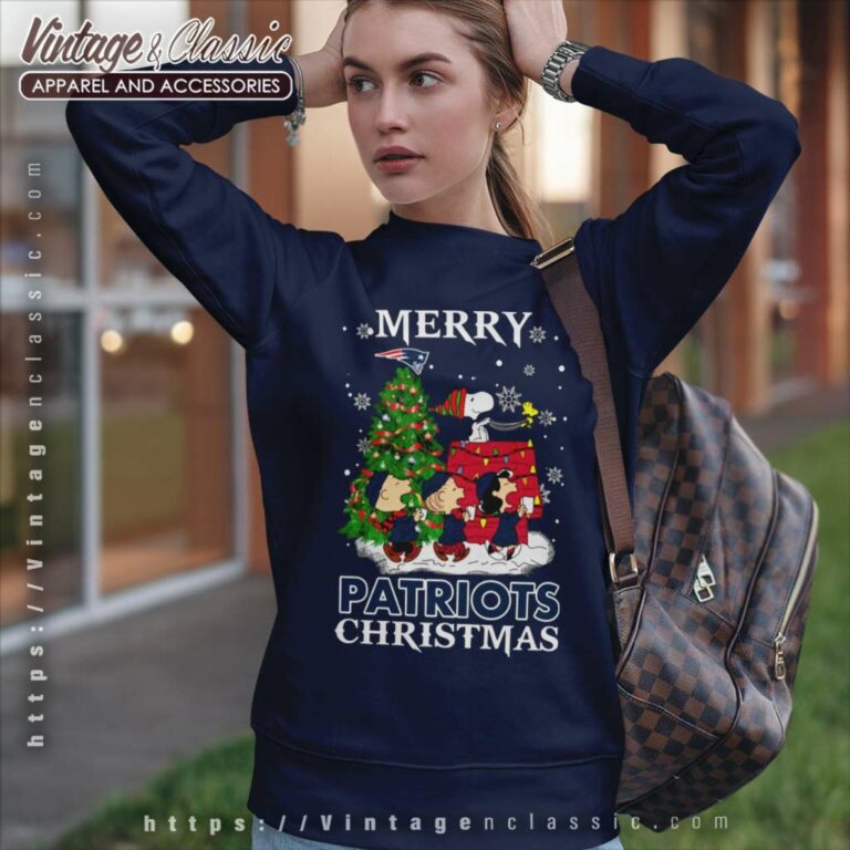 Snoopy And Friends New England Patriots Merry Christmas Sweatshirt Snoopy And Friends New England Patriots Merry Christmas Sweatshirt