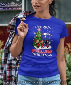 Snoopy And Friends Philadelphia Phillies Merry Christmas Women TShirt