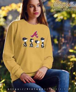 Snoopy And Friends Walking Atlanta Braves Sweatshirt