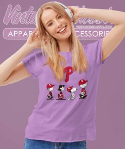 Snoopy And Friends Walking Philadelphia Phillies Women TShirt