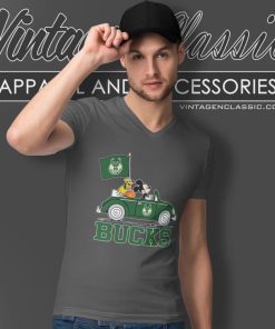Snoopy And Woodstock Driver Car Milwaukee Bucks Shirt 5 Snoopy And Woodstock Driver Car Milwaukee Bucks V Neck TShirt