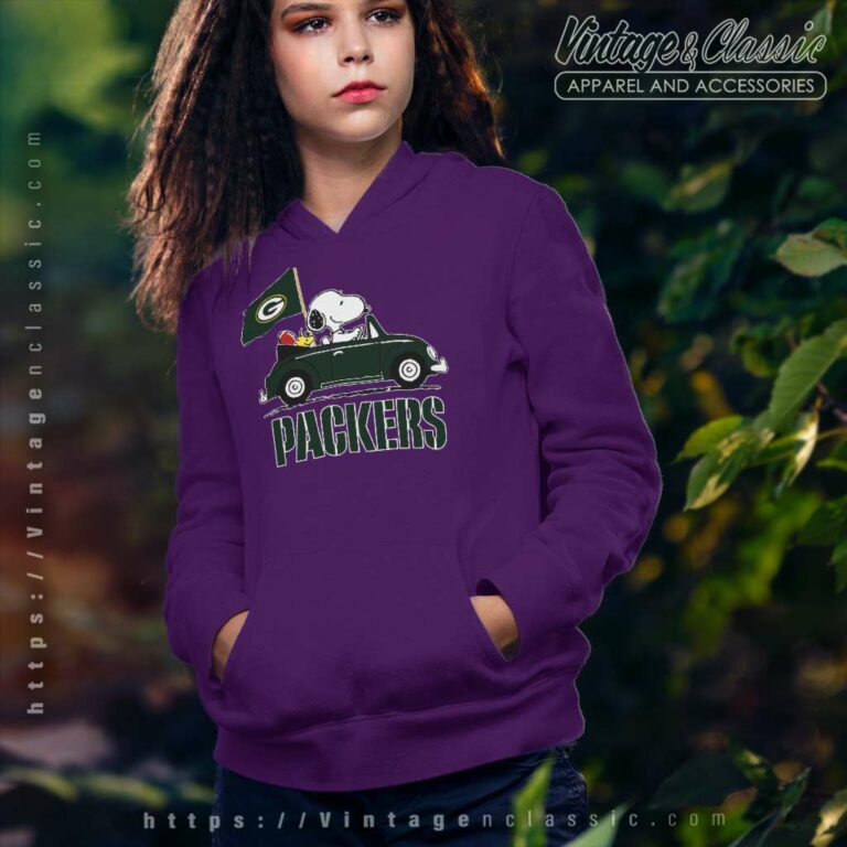 Snoopy And Woodstock Driving Car Green Bay Packers Hoodie Snoopy And Woodstock Driving Car Green Bay Packers Hoodie