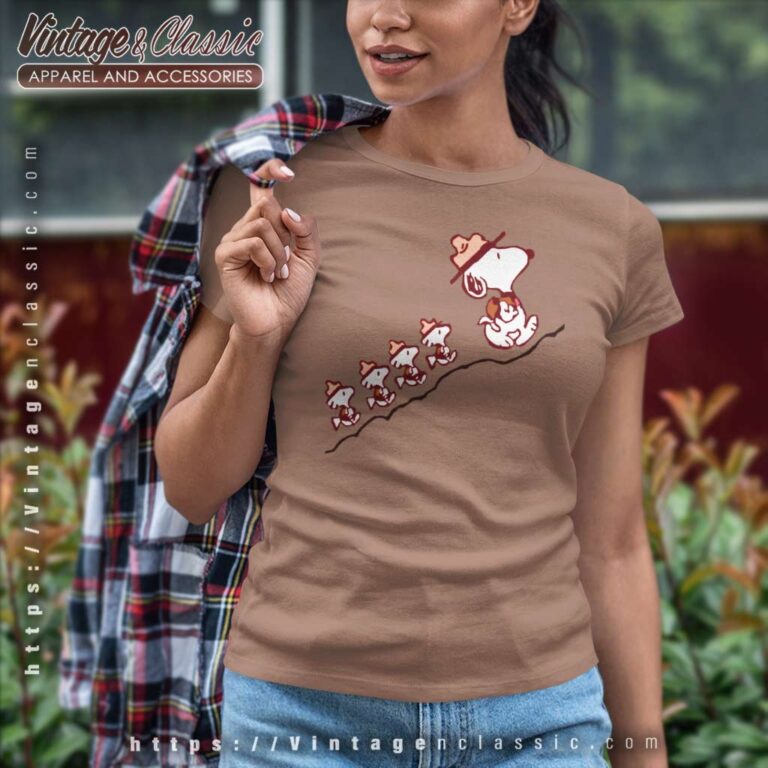 Snoopy And Woodstock Hiking Women TShirt Snoopy And Woodstock Hiking Women TShirt