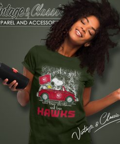 Snoopy And Woodstock Just A Girl Who Lover Christmas And Love Atlanta Hawks Women T Shirt