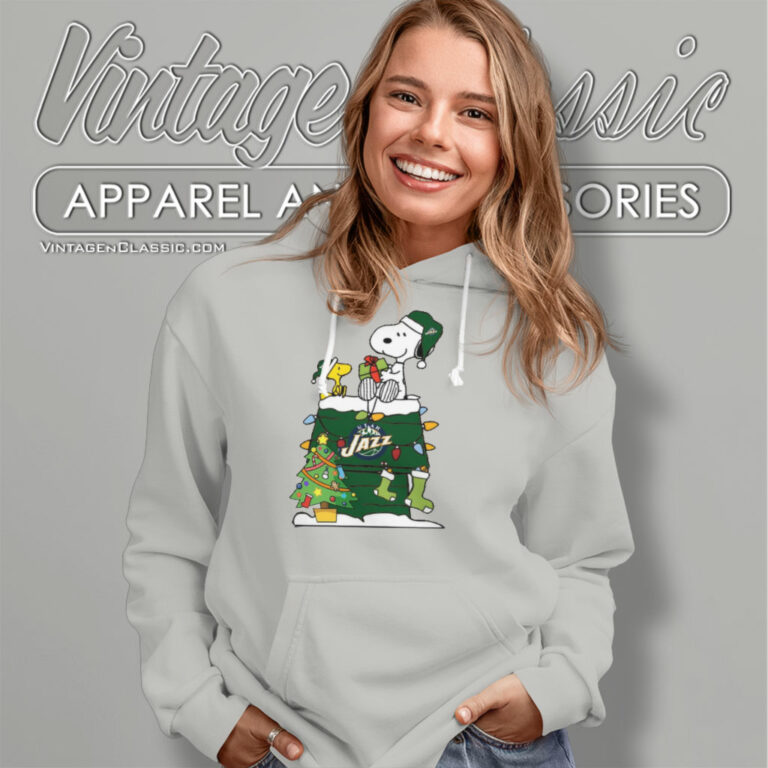 Snoopy And Woodstock Utah Jazz Christmas Hoodie Snoopy And Woodstock Utah Jazz Christmas Hoodie