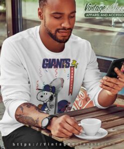 Snoopy Champions New York Giants Sweatshirt