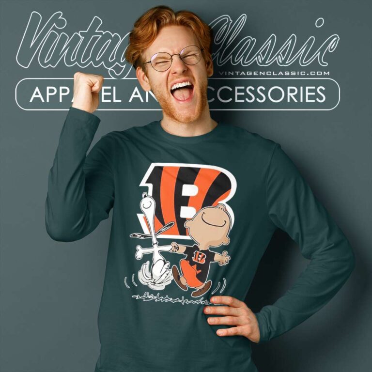 Snoopy Charlie Brown Dancing Cincinnati Bengals Long Sleeve Tee Snoopy Charlie Brown Dancing Cincinnati Bengals Long Sleeve Tee