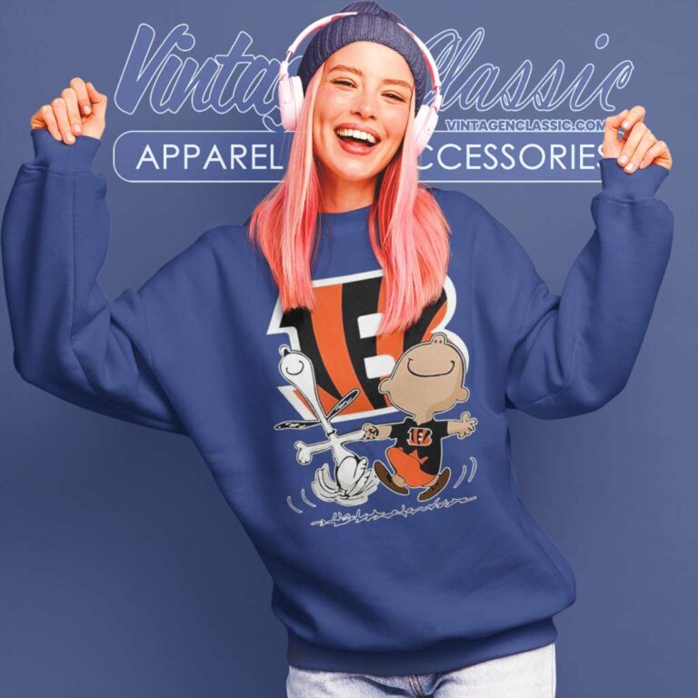 Snoopy Charlie Brown Dancing Cincinnati Bengals Sweatshirt Snoopy Charlie Brown Dancing Cincinnati Bengals Sweatshirt