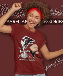 Snoopy Charlie Brown Happy Atlanta Falcons Women T Shirt