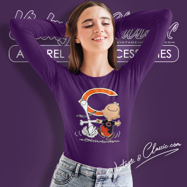 Snoopy Charlie Brown Happy Chicago Bears Long Sleeve Tee Snoopy Charlie Brown Happy Chicago Bears Long Sleeve Tee