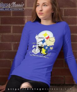 Snoopy Charlie Brown Happy Pittsburgh Steelers Shirt 4 Snoopy Charlie Brown Happy Pittsburgh Steelers Long Sleeve Tee
