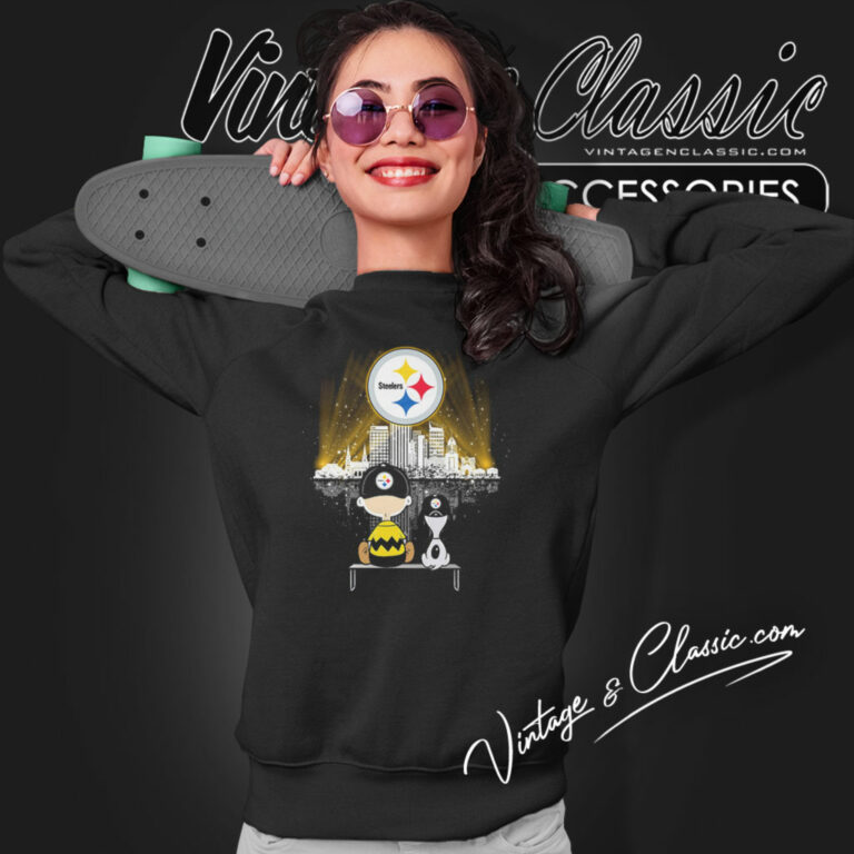 Snoopy Charlie Brown Pittsburgh Steelers Sweatshirt Snoopy Charlie Brown Pittsburgh Steelers Sweatshirt