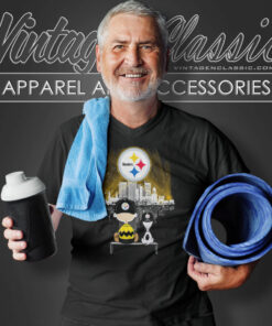 Snoopy Charlie Brown Pittsburgh Steelers V Neck TShirt