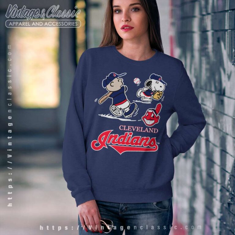 Snoopy Charlie Brown Playing Baseball Cleveland Indians Sweatshirt Snoopy Charlie Brown Playing Baseball Cleveland Indians Sweatshirt