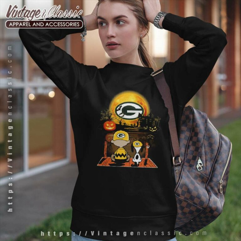 Snoopy Charlie Brown Pumpkin Green Bay Packers Halloween Moon Sweatshirt Snoopy Charlie Brown Pumpkin Green Bay Packers Halloween Moon Sweatshirt