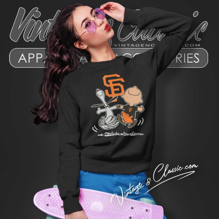 Snoopy Charlie Brown San Francisco Giants Sweatshirt Snoopy Charlie Brown San Francisco Giants Sweatshirt
