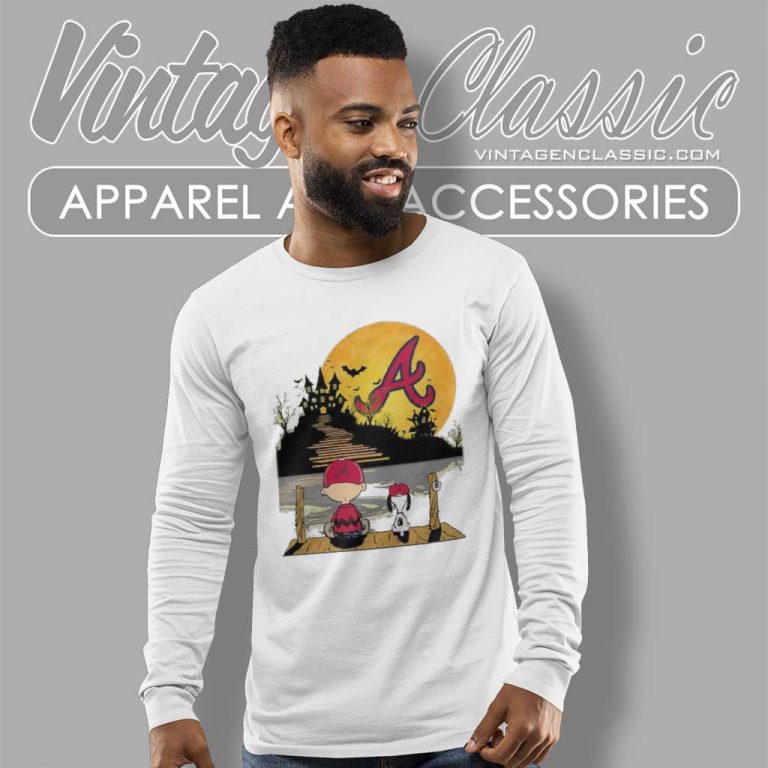 Snoopy Charlie Brown Sit Under Moon Atlanta Braves Halloween Long Sleeve Tee Snoopy Charlie Brown Sit Under Moon Atlanta Braves Halloween Long Sleeve Tee