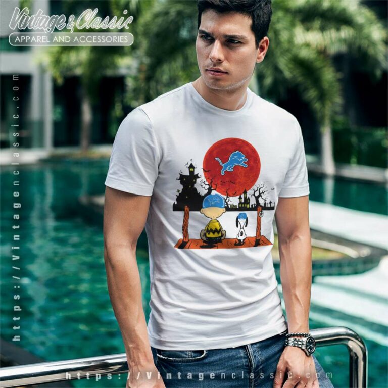 Snoopy Charlie Brown Sit Under Moon Detroit Lions Halloween T Shirt Snoopy Charlie Brown Sit Under Moon Detroit Lions Halloween T Shirt