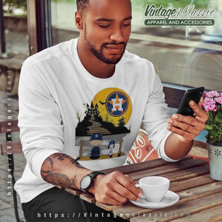 Snoopy Charlie Brown Sit Under Moon Houston Astros Halloween Sweatshirt Snoopy Charlie Brown Sit Under Moon Houston Astros Halloween Sweatshirt