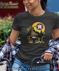 Snoopy Charlie Brown Sit Under Moon Houston Astros Halloween Women TShirt